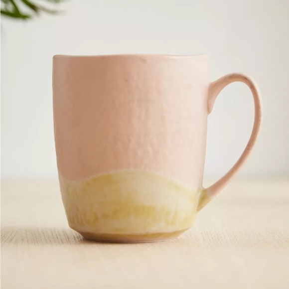 URBAN OUTFITTERS Pottery Boho Femme Coffee Mugs Set of four Pink Coral Tan - Picture 1 of 4